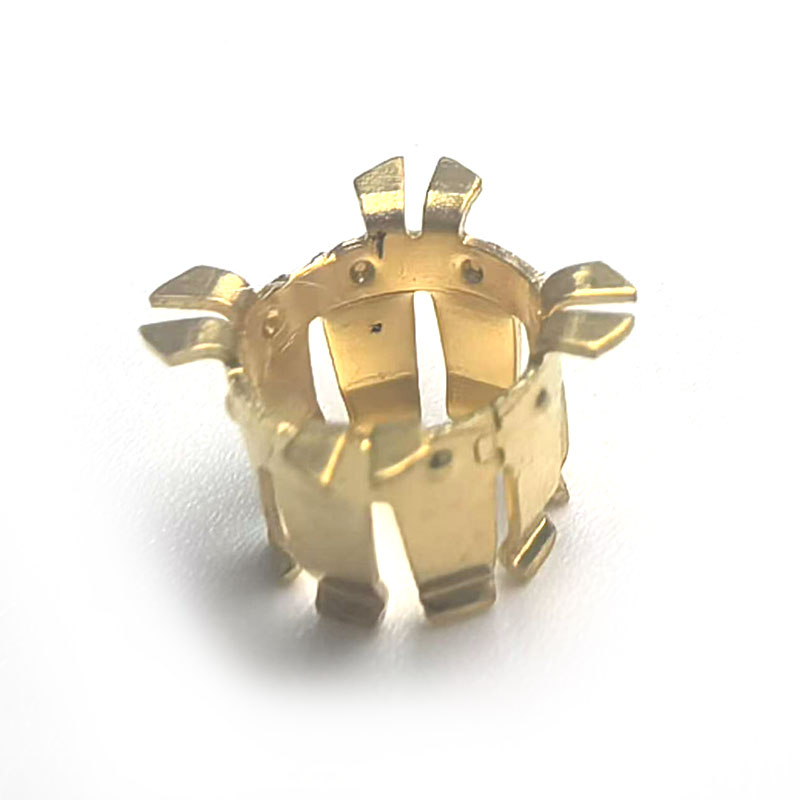 Как обработката на щамповане на части подобрява ефективността на производството?